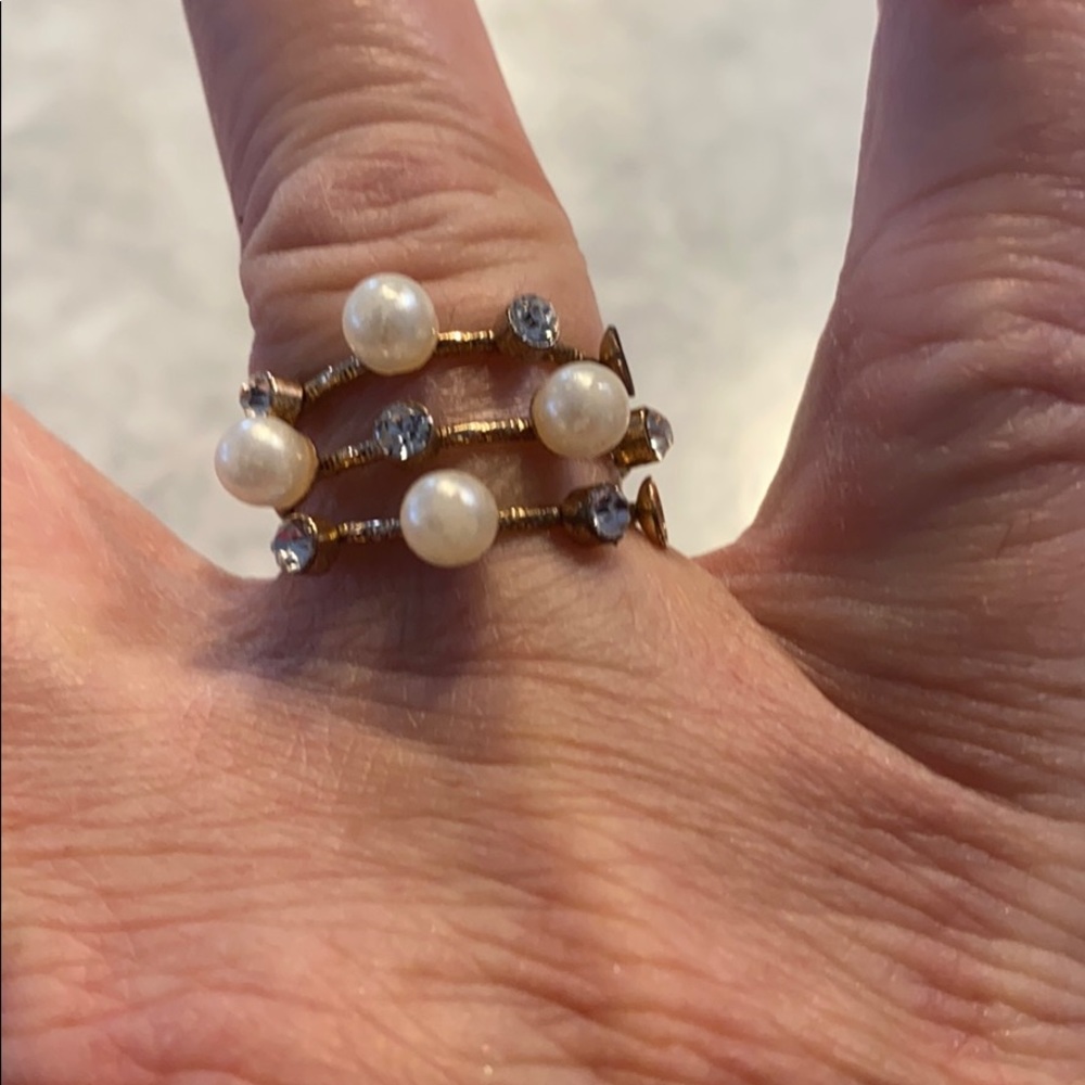 Women’s costume jewerly .